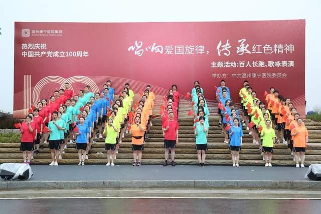 女孩巴厘岛度假