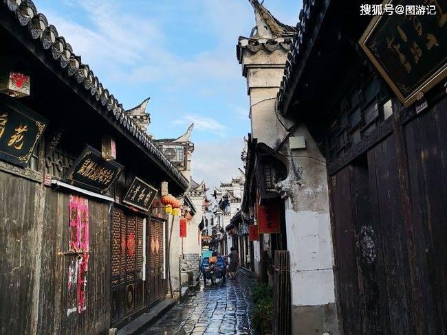 重庆各级工会与职工朋友共迎新春佳节